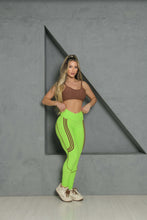 Green Sisi Moda Wallpaper Set (Brown Top)