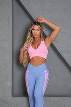 Pink & Baby Blue Moda Wallpaper Set