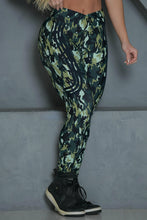 V-Cut Green Moda Camo Leggings