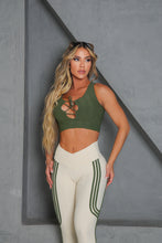 Ivory & Militar Green Moda Wallpaper Set