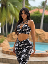 Black & White Adjustable Camo Set