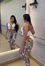 Wild Essence Snake Set (White Cropped Top)