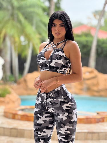Black & White Adjustable Camo Set