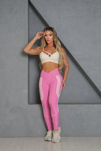 Pink Epic Moda Wallpaper Set (Ivory Top)