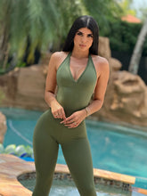 Chloe Pockets Jumpsuit (Militar Green)