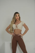 Brown Crop Moda Wallpaper Set (Beige Top)