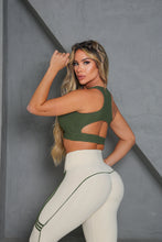 Ivory & Militar Green Moda Wallpaper Set
