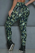 V-Cut Green Moda Camo Leggings
